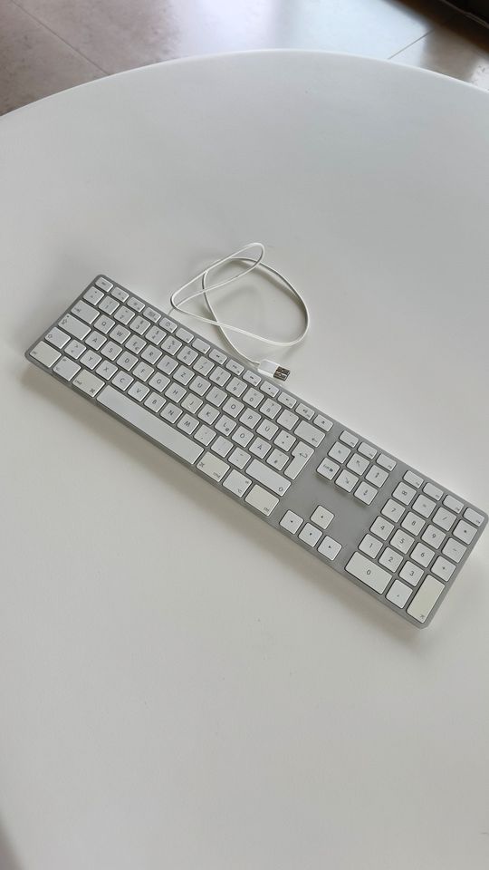 Apple USB Tastatur in Berlin