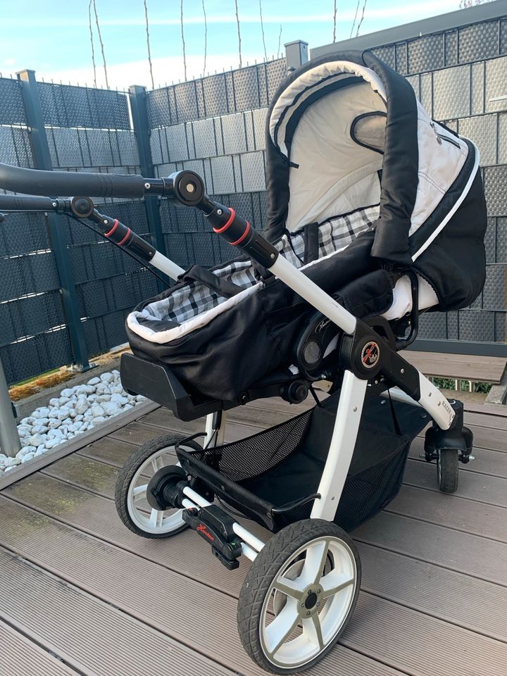 Kinderwagen Hartan Racer GT mit Handbremse + viel Zubehör in Andernach