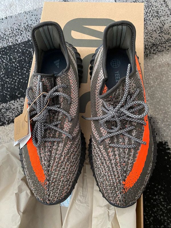 Yeezy 350 V2 Beluga in Schwetzingen