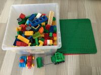 Große Lego Duplo Kiste  Bausteine inkl. 2 Platten Nordrhein-Westfalen - Essen-Fulerum Vorschau