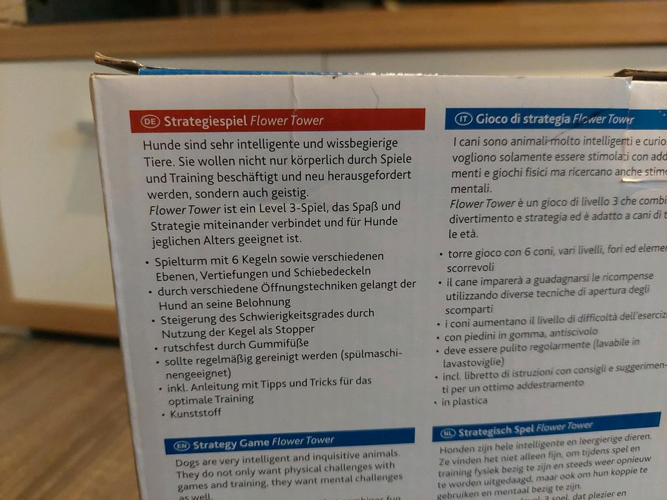 Strategie-Spiel für Hunde oder schlaue Katzen, Flower Tower in Nersingen