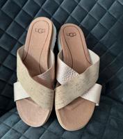 UGG schlappen Größe 38 neu Nordrhein-Westfalen - Kerpen Vorschau