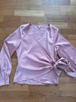 Elegante Wickelbluse Guess aus Satin in Gr. M Bayern - Kolbermoor Vorschau