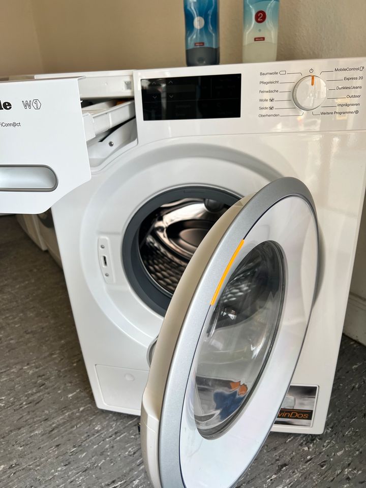 Miele Waschmaschine W1 in Frankfurt am Main