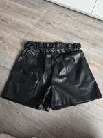 Kurze Hose Damen Berlin - Spandau Vorschau