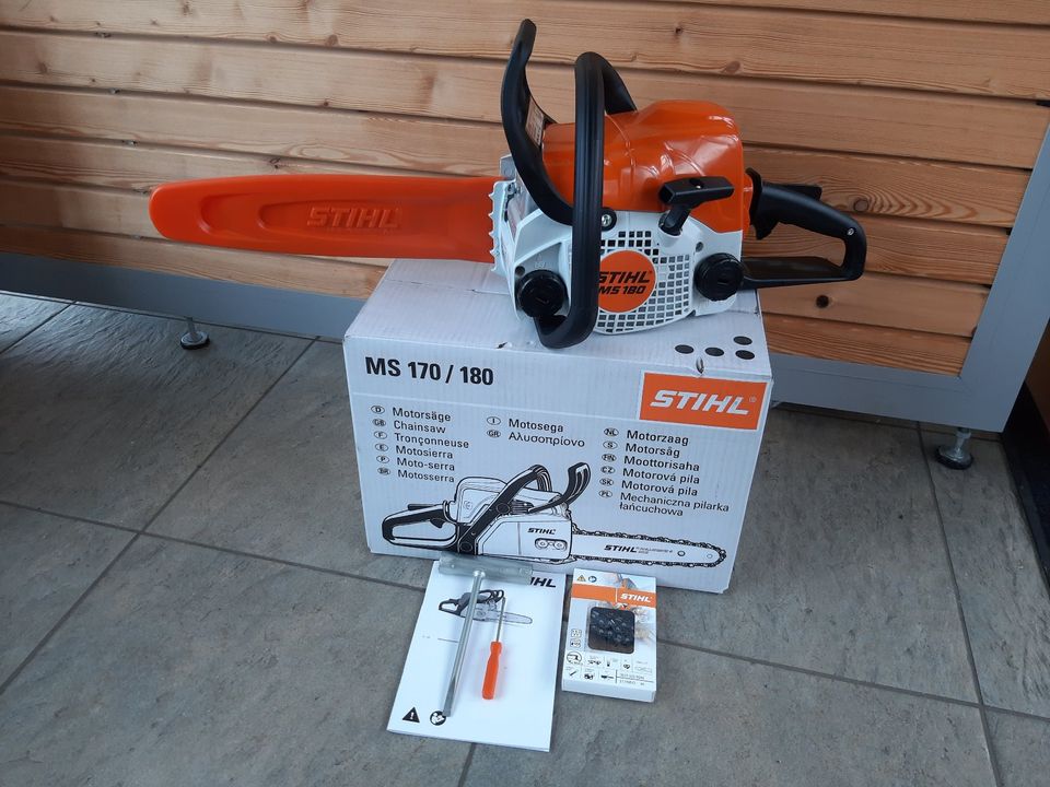 Stihl Motorsäge Kettensäge MS 180 30cm inkl. Stihl Ersatzkette in Korbach