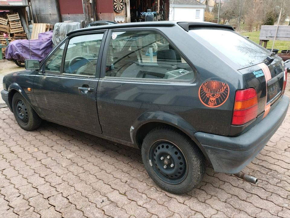 Schlachte VW Polo 86 2f Coupe Schlachtfest Teile in Horb am Neckar