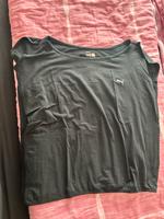 2 neue Puma Tshirts Größe L / 40 Bayern - Mühlhausen Vorschau