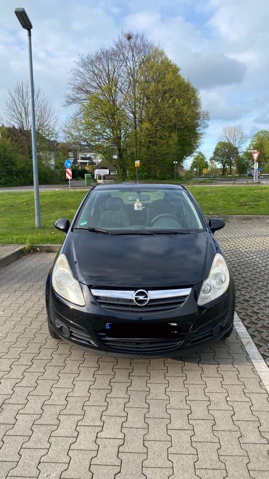 Opel Corsa D in Marienheide