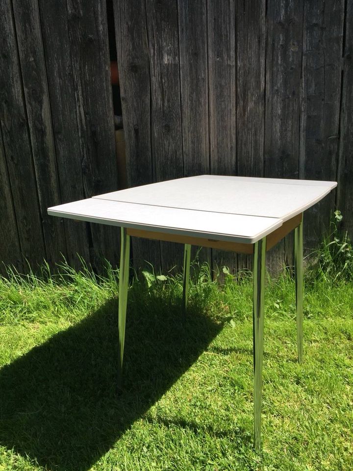 ‼️Reserviert‼️ 60er Tisch table Zimmer Küche Wohnung Arbeit in Leipzig