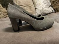 Bugatti Damen Pumps Glitzersilber Elegant Gr.40 Baden-Württemberg - Freiburg im Breisgau Vorschau