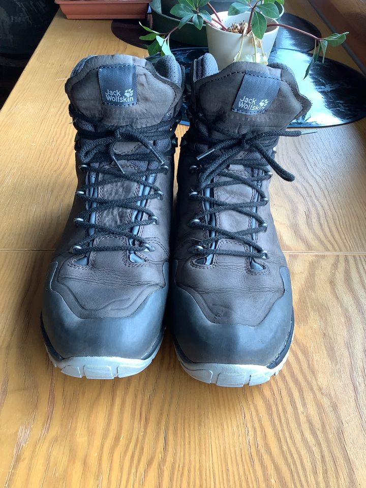 Wanderstiefel Jack Wolfskin Gr 40,5 Damen in Aichtal