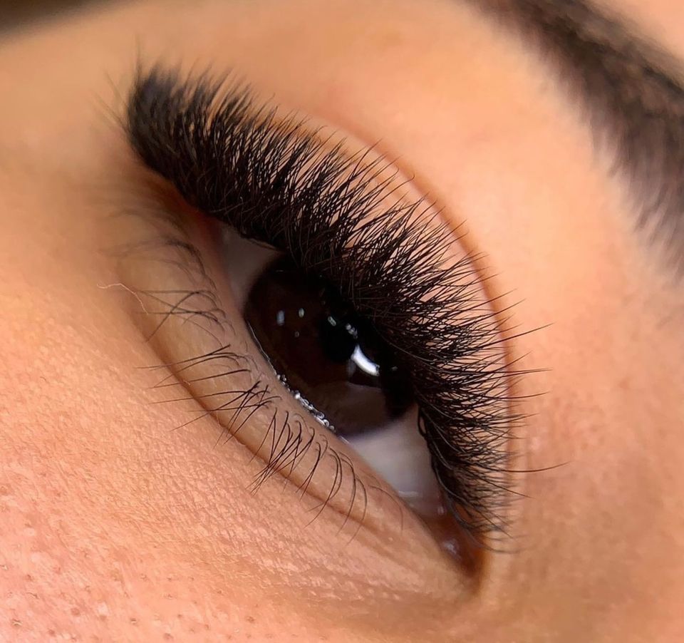 Wimpernverlängerung Schulung Wimpern Kurs 3X Zertifikat in Bochum