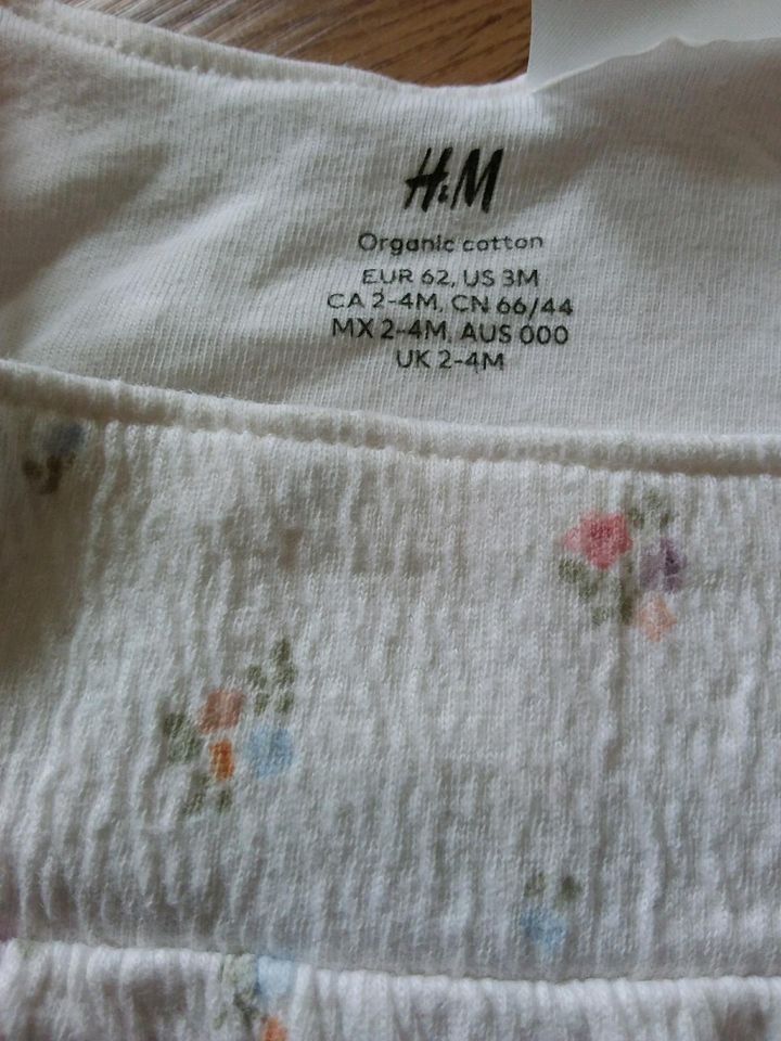 Latzhose weiß Blumenmuster | H&M | Musselin | Größe 62 in Waxweiler