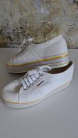 * SUPERGA * SNEAKER WEISS MIT REGENBOGENSOHLE * GR:39 * Nordrhein-Westfalen - Gütersloh Vorschau