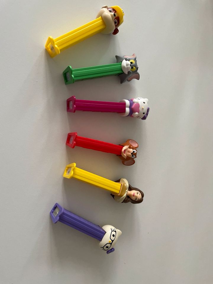 PEZ Spender Hello Kitty Paw Patrol Tom Jerry Belle Disney in Osnabrück