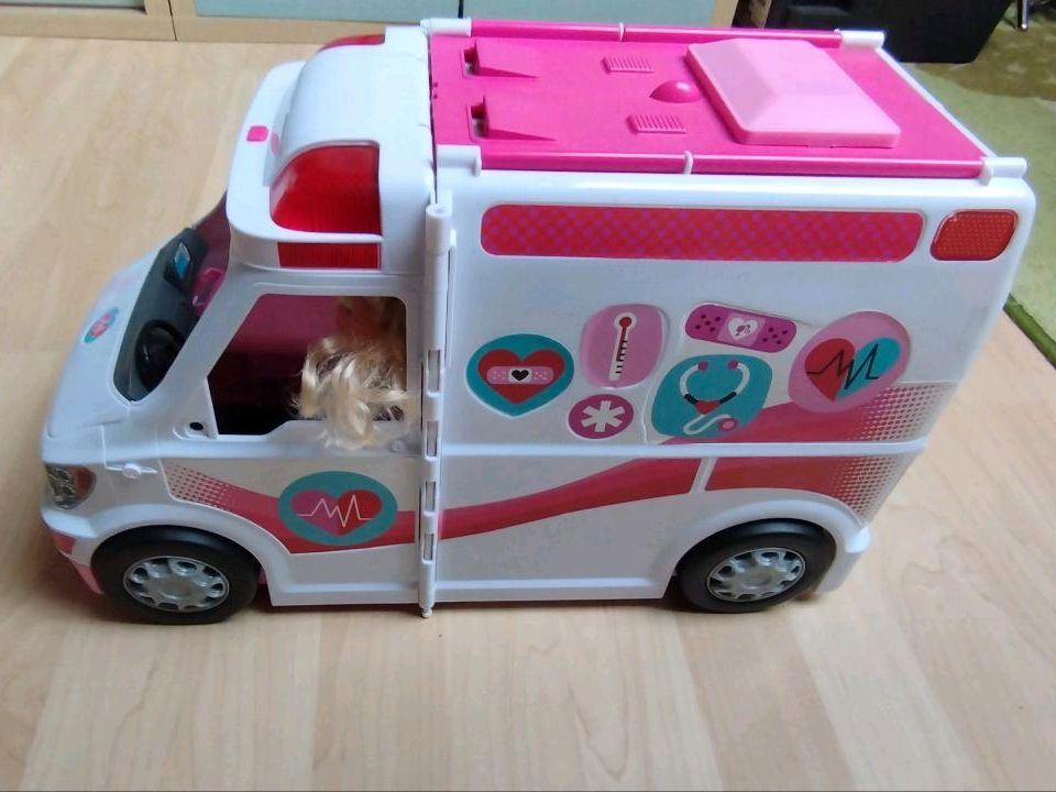 Barbie Krankenwagen in Weding