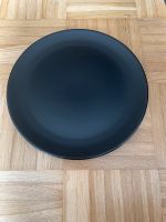 4 schwarze Speiseteller von Ikea 26 cm Durchmesser Duisburg - Duisburg-Mitte Vorschau