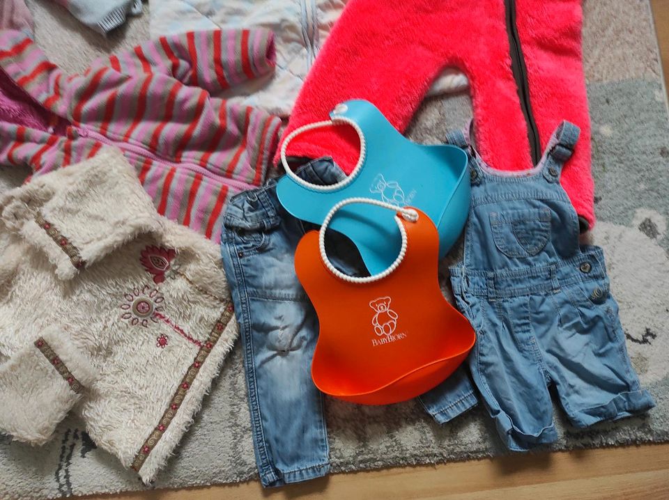 XXL Bekleidungspaket Baby 74 80 Paket Kleidung Mädchen in Markt Schwaben