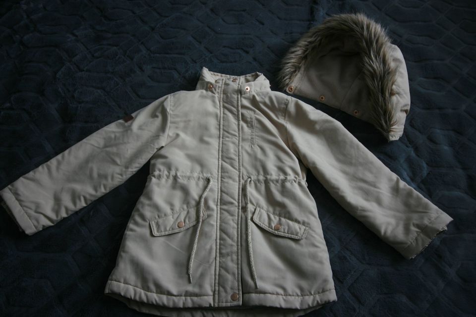 Parka mit Kapuze Übergangsjacke Jacke BPC Gr. 104 110 beige in Theismühlen