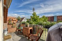 +++ zentral & bequem - Dachgeschoss-Maisonette mit Süd-Balkon - inklusive EBK & TG +++ Stuttgart - Zuffenhausen Vorschau