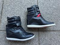 Reebok Alicia Keys Hidden Wedge Sneaker Boots Gr.39 Baden-Württemberg - Ortenberg Vorschau