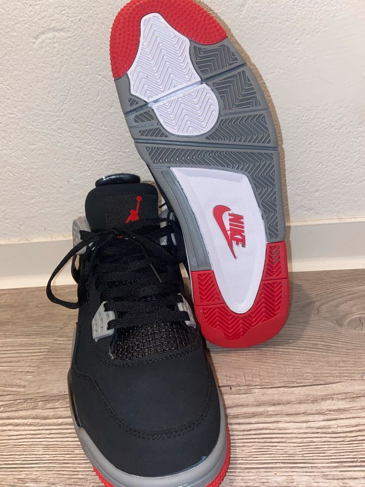 Nike air Jordan 4 Retro 43 in Detmold