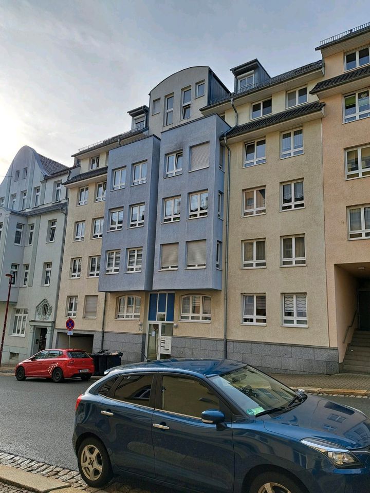 2 Zimmer-Wohnung mit Balkon und Stellplatz ab sofort zu vermieten in Auerbach (Vogtland)