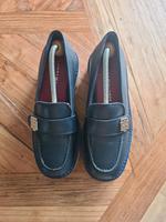 Tommy hilfiger Loafer dunkelblau Gr.37 neuwertig  Leder Nordrhein-Westfalen - Bedburg-Hau Vorschau