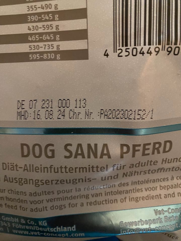 Hundefutter VET Concept Hase und Dog Sana Pferd in Oberursel (Taunus)