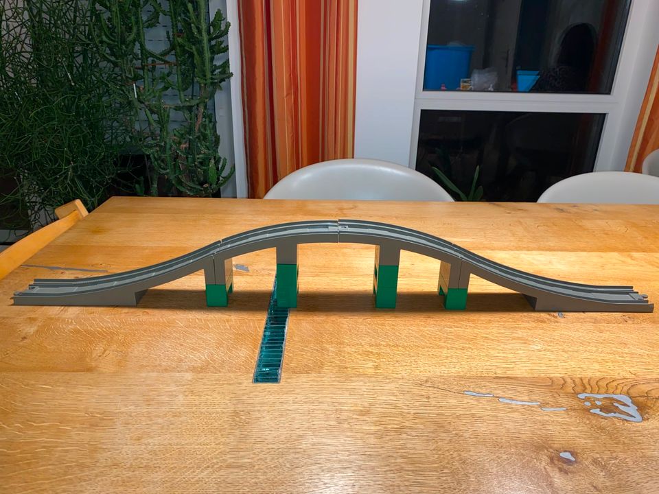 Lego Duplo Brücke, Bahnübergang, 2 Weichen, 24 Kurven, 13 Geraden in Römerberg