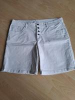 Weiße Shorts Damen  Gr. 46 NEU Nordrhein-Westfalen - Bornheim Vorschau