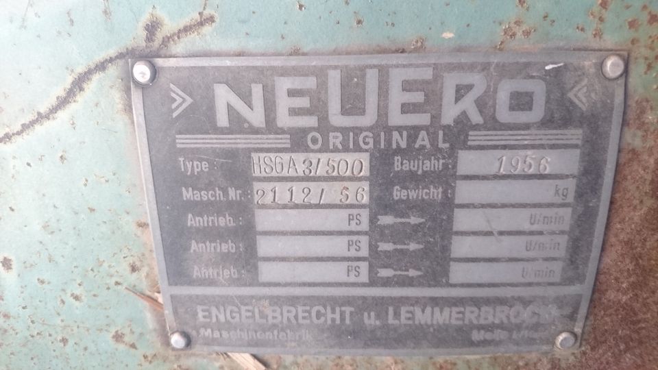 Neuero Heu- und Strohballen Gebläse 10 PS Motor in Rahden