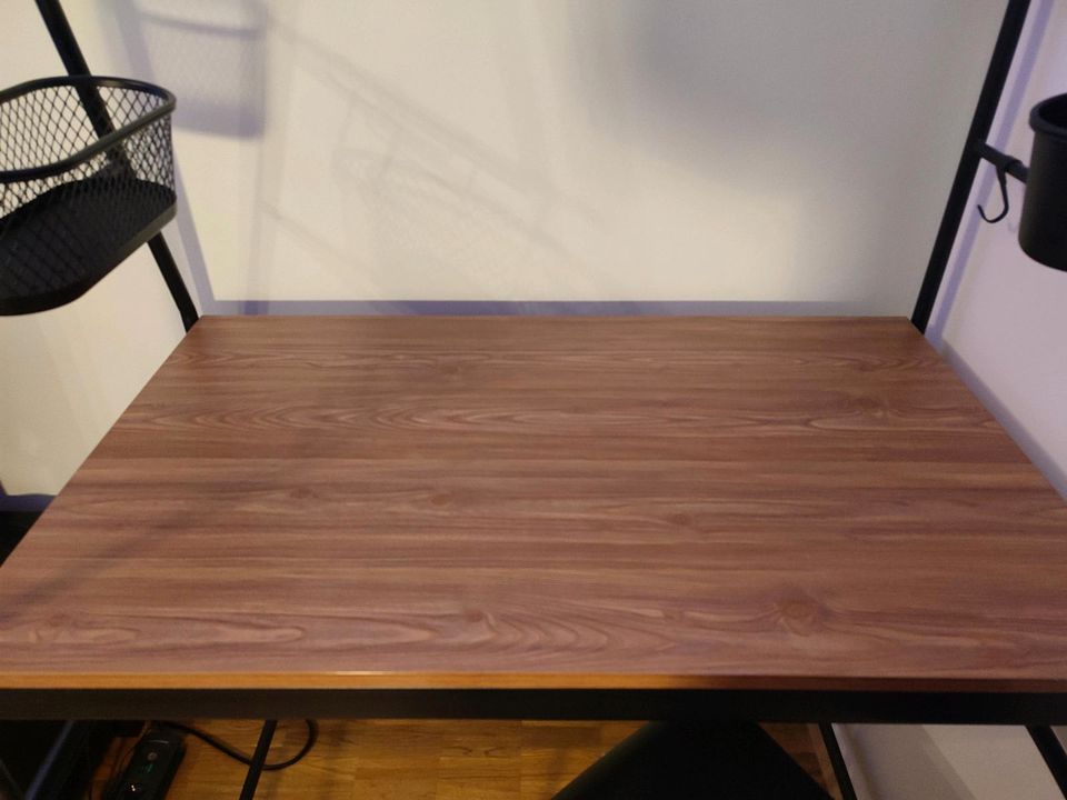 Top Tisch, Schreibtisch, Kücheninsel in Lehrte