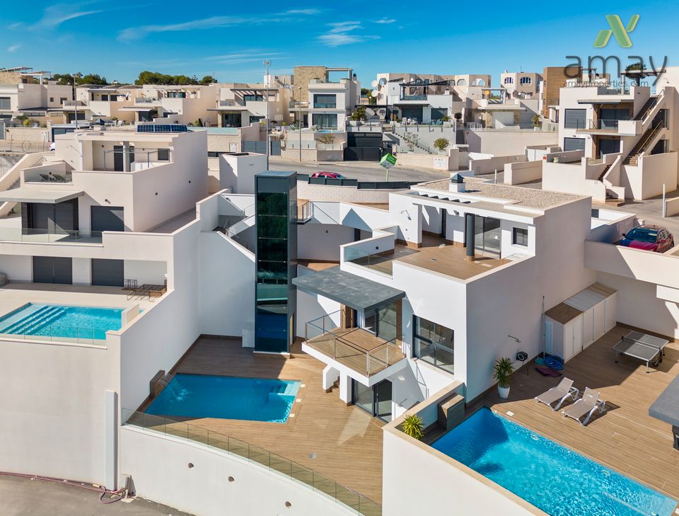 COSTA BLANCA: San Miguel de Salinas - moderne, bezugsfertige Villa mit Meerblick! in Hamburg