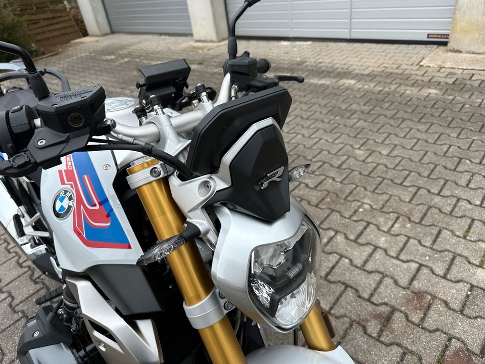 BMW R1250R 3 Pakete Style Sport HP Style Vollausstattung 2023 in Höhenkirchen-Siegertsbrunn