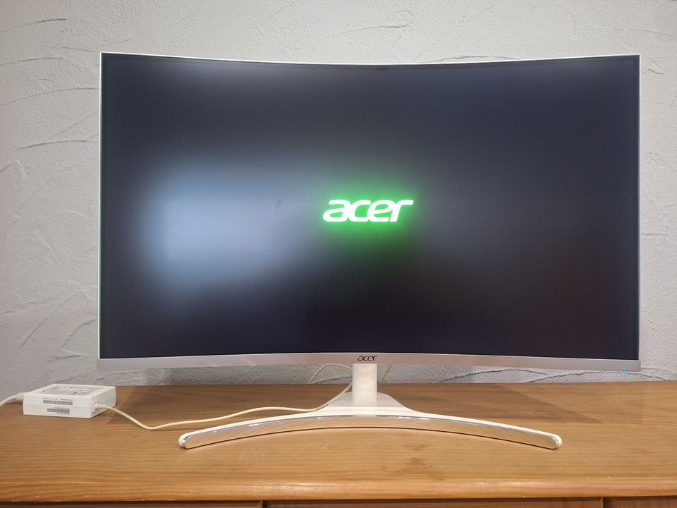 Monitor Acer 32 Zoll Curved in Namborn