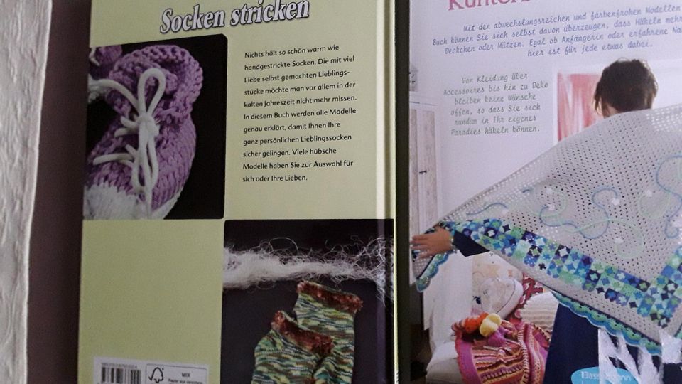Handarbeit BücherSocken stricken*Häkeln**Strickbox*Kindersachen in Würzburg