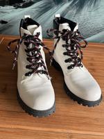 Tom Taylor Boots weiß Größe 39 Nordrhein-Westfalen - Oberhausen Vorschau