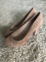 ZIGN Nude Pumps High Heels Plateauschuhe Leder Nordrhein-Westfalen - Wiehl Vorschau