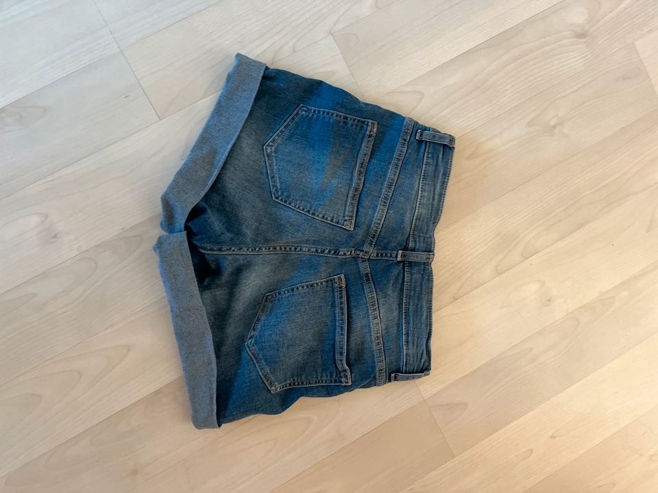 Jeansshorts H&M/ 36 in Ritterhude