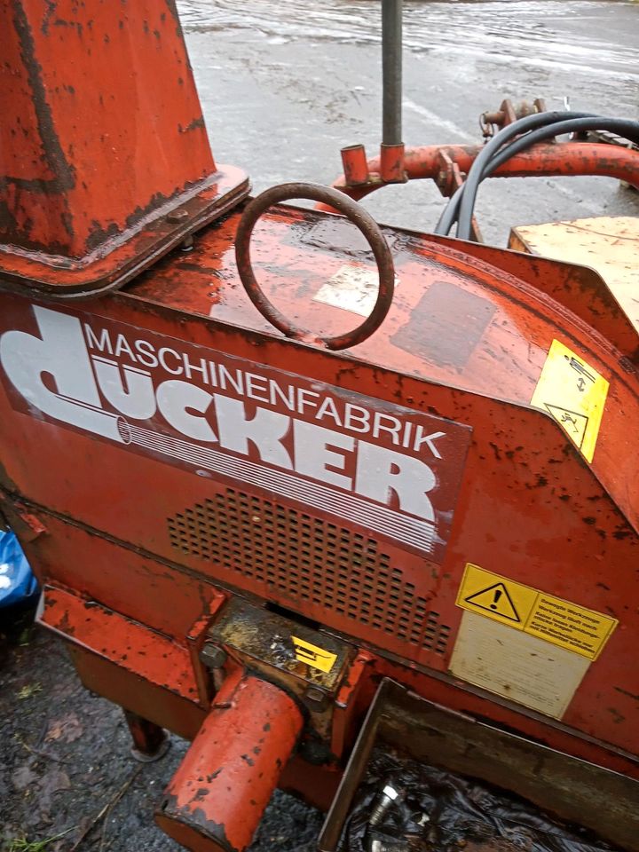 Dücker Schredder H 760 in Bornhöved