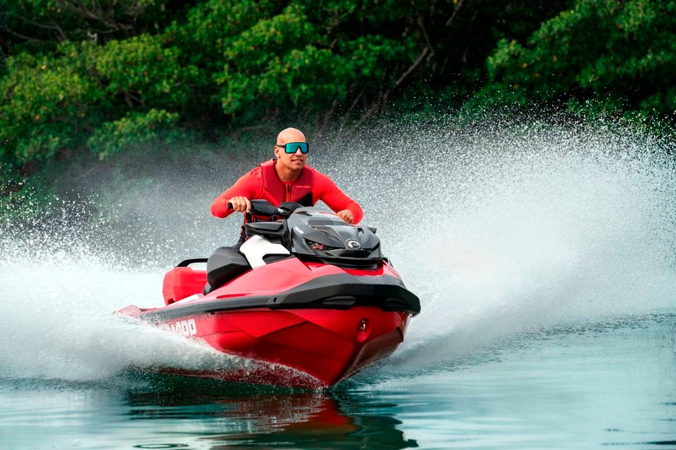 Seadoo RXP-X RS 325 Fiery Red Jetski - Modell 2024 in München