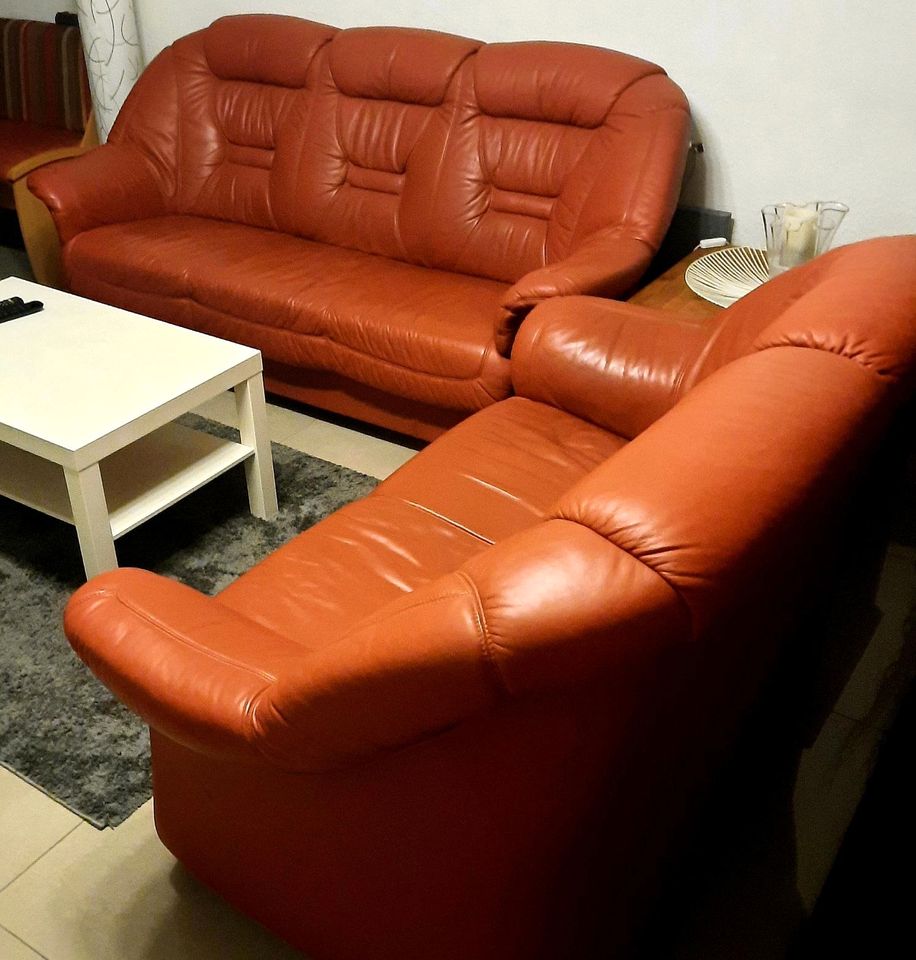 Leder Couch + Elektrischer Relax Sessel Elastoform in Duisburg