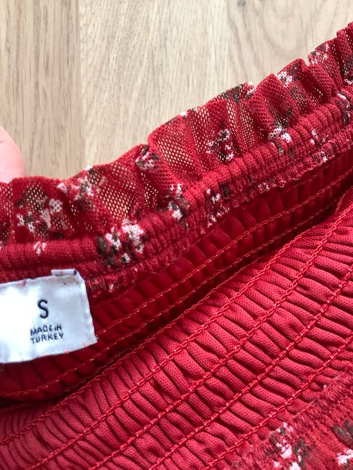 Hollister schulterfreies Kleid rot Größe 170/176 in Dresden
