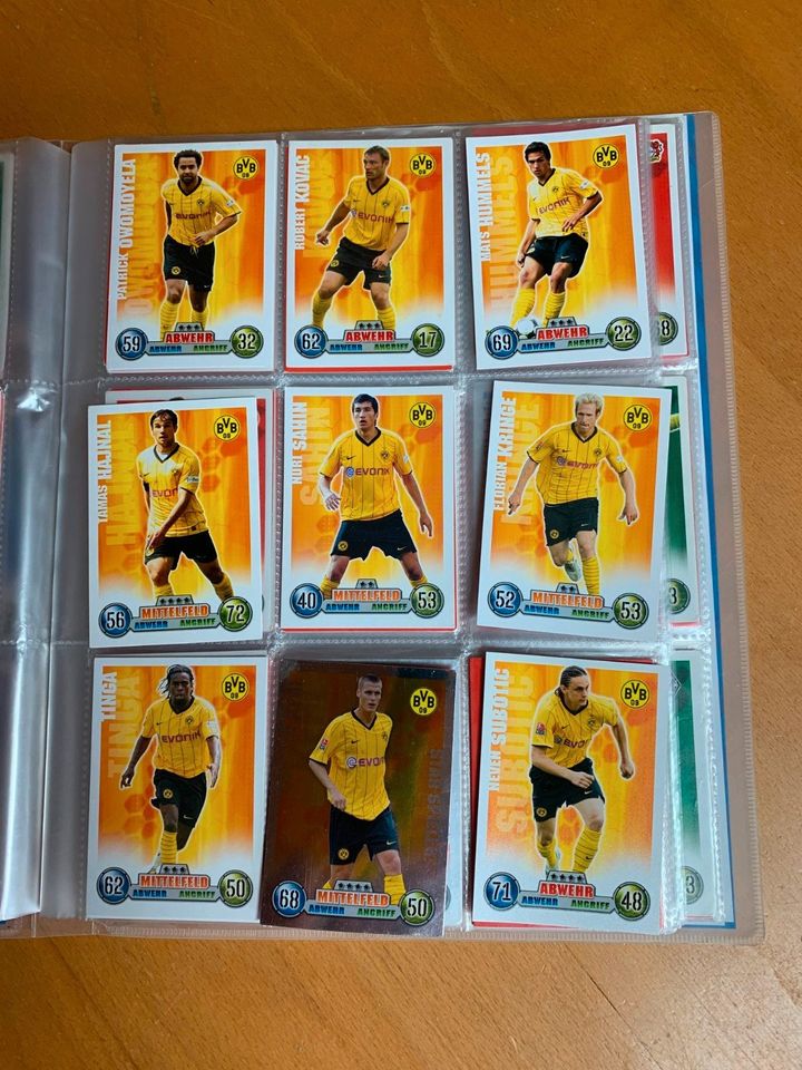 Topps Match Attax 2008/2009 Sammelmappe, Spielfeld, Box 2009/2010 in Guldental