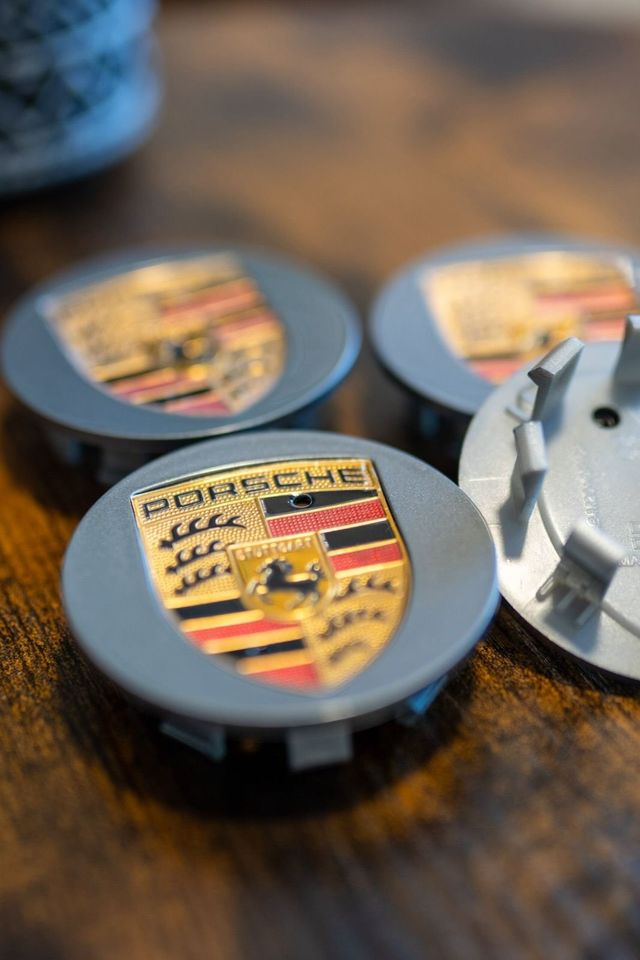 Porsche Nabendeckel, 65mm grau, Artec Turbo P, RH ZW1 ZW3 ZW4 in Zweiflingen