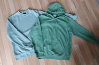 Zwei Sweatshirts H&M und Pull & Bear grün Gr. S Baden-Württemberg - Bühl Vorschau