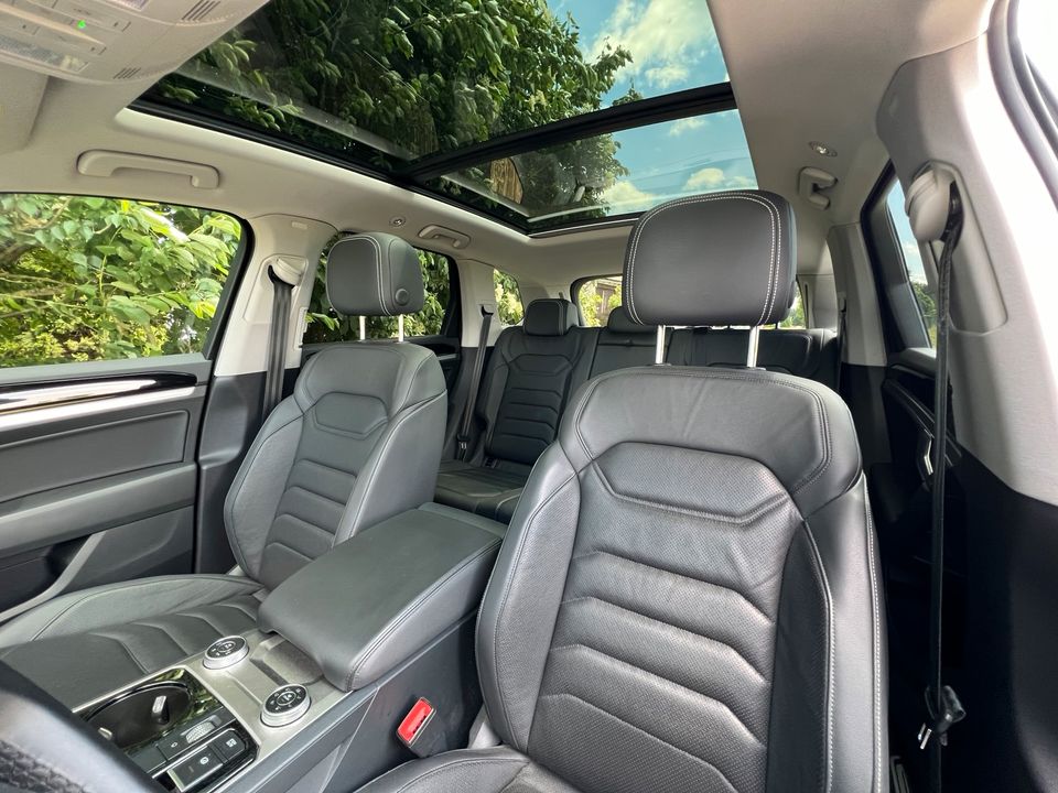 VW Touareg 3.0 TDI Eleganz  mit Panorama, Leder, Matrix… in Brome