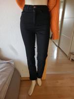 schwarze Jeans Bayern - Niederwerrn Vorschau